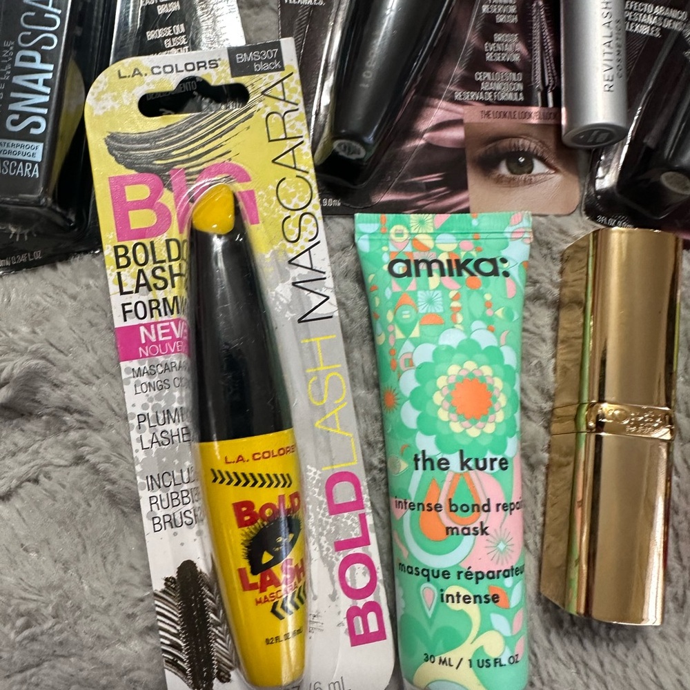 NEW Beauty Bundle - Picture 4 of 9